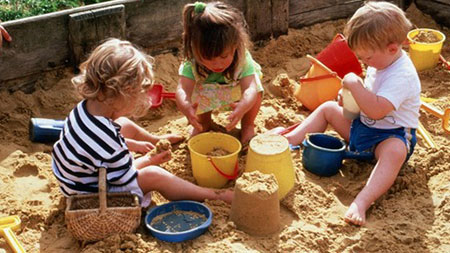 sand-play-e